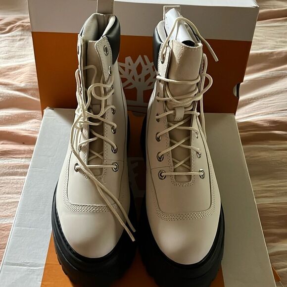 TIMBERLAND BNIB WOMEN’S "SKY" SIZE 9 BOOT - Picture 2 of 10
